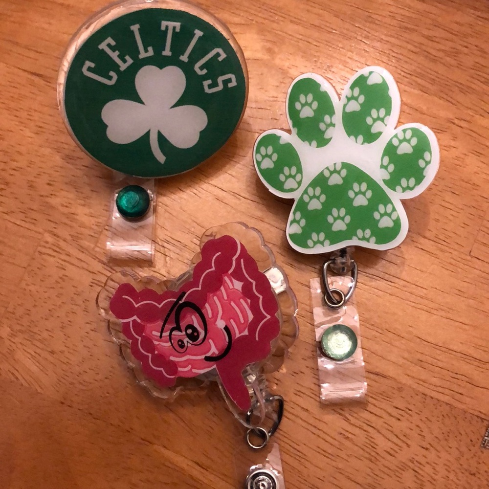 Badge reels